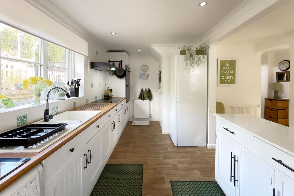Water Lane, Angmering, BN16 photo 3
