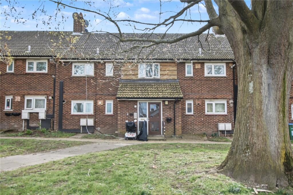 Main image of property: Strongbow Crescent, London, SE9