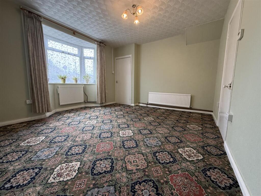 House in Hirwaun, Pen-y-Waun - View 4