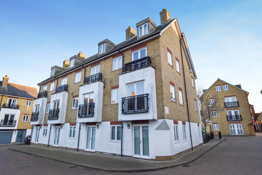 1-bed flat on Quest Place, Maldon, Essex, CM9, £190,000