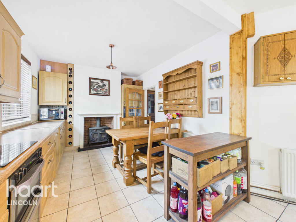 House in North Kesteven, Morton, Swinderby - View 3
