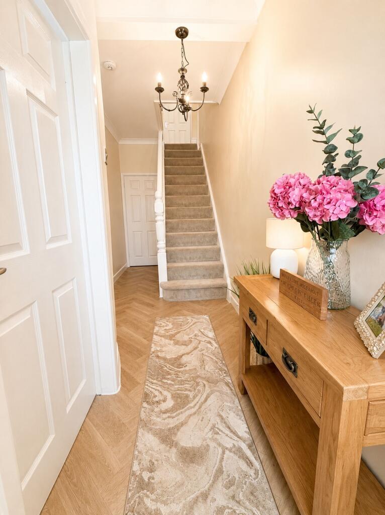 House in Newport - View 5