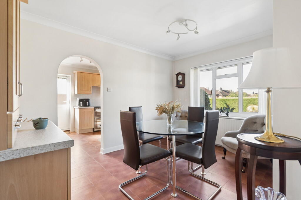 House in Three Rivers, Batchworth - More