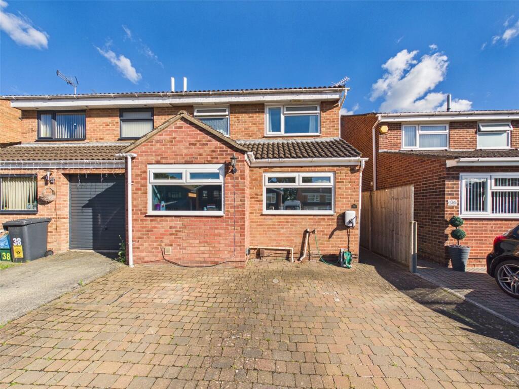Main image of property: Barleycroft Close, Matson, Gloucester, Gloucestershire, GL4