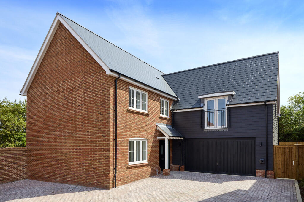 Main image of property: Station Road,
Bow Brickhill,
Milton Keynes,
Buckinghamshire
MK17 9JU