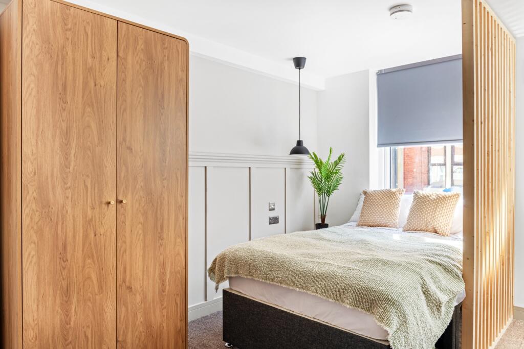Apartment in Derby, Littleover - More