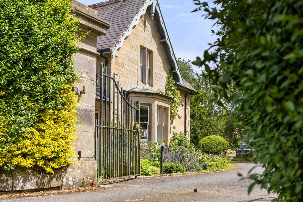 House in Newcastle upon Tyne - View 2