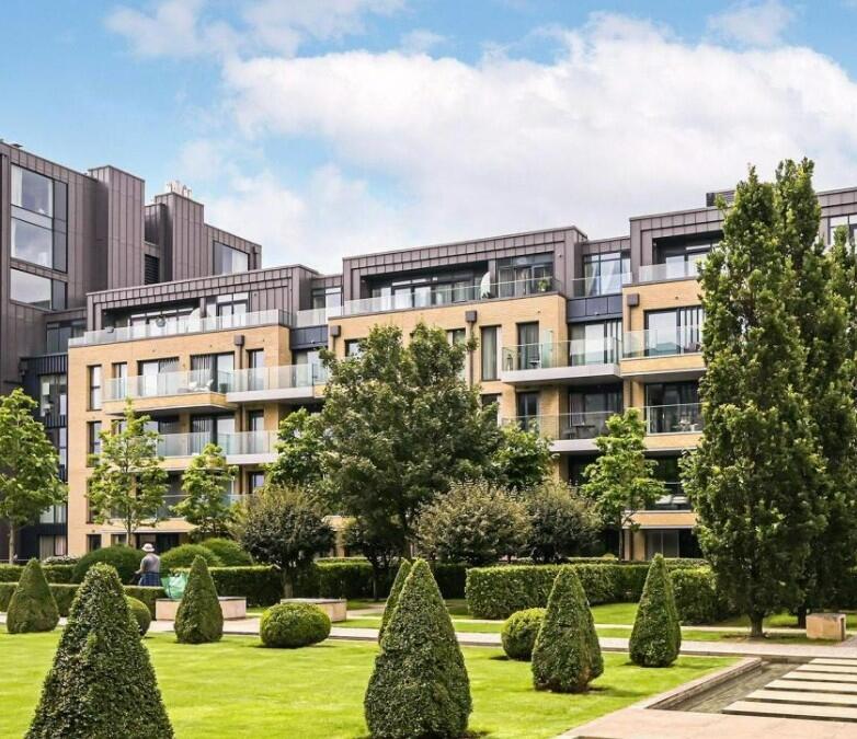 Main image of property: Ravensbourne Apartments, Central Avenue, London, SW6