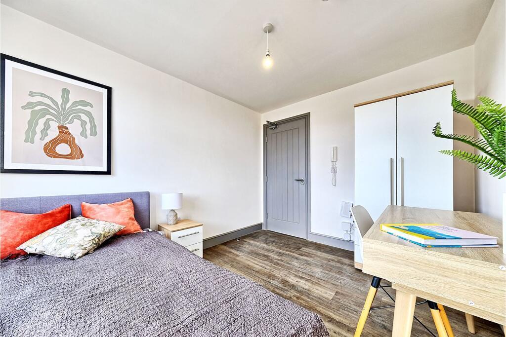 Apartment in Derby, Cathedral Quarter, New Normanton - View 3