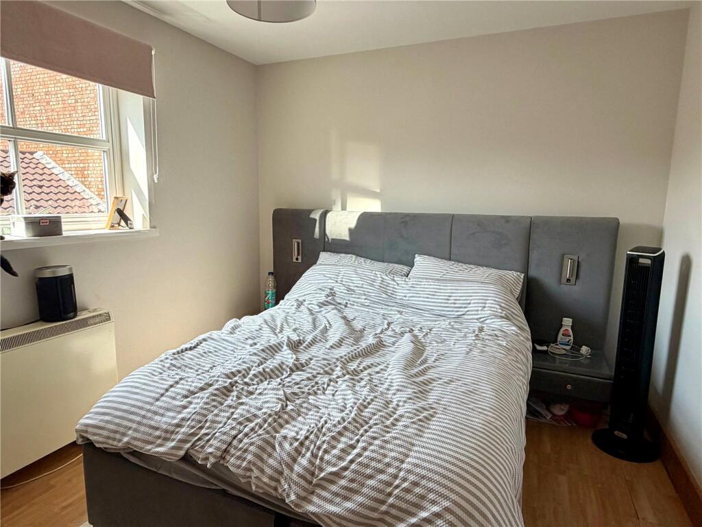 House in Nottingham - View 4