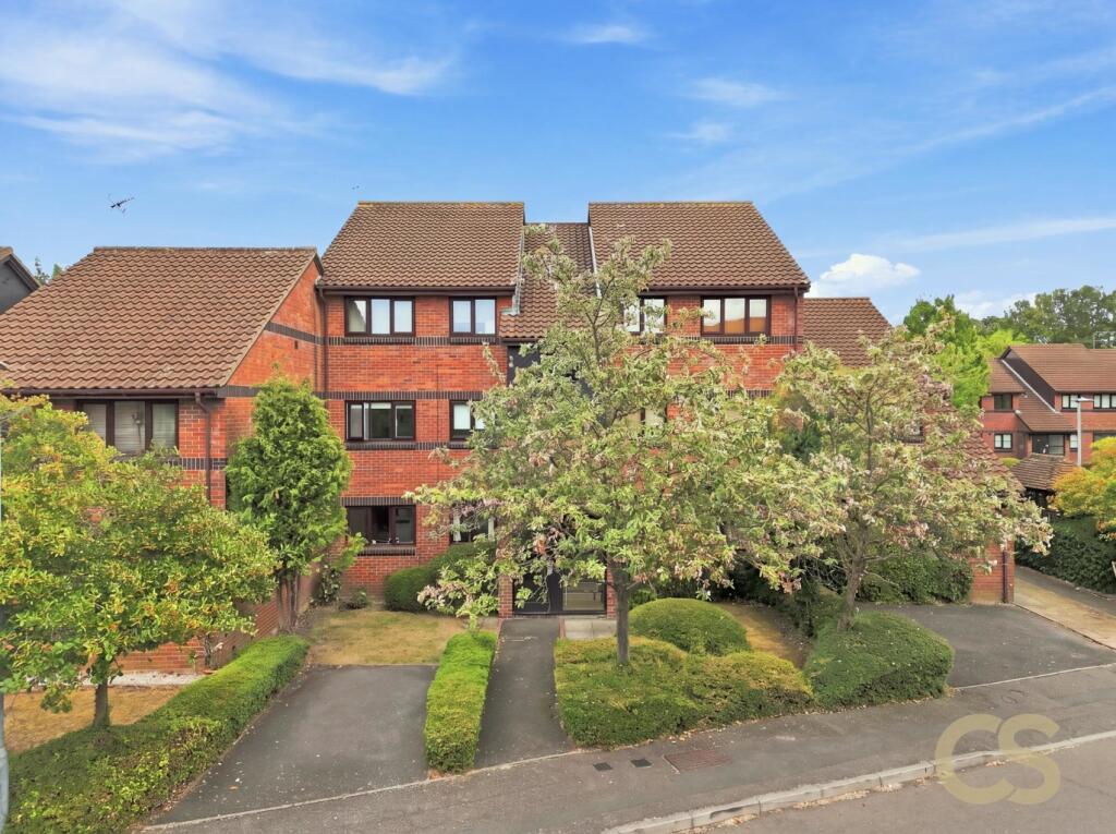 Main image of property: Welsummer Way, Cheshunt, Hertfordshire EN8 0UG