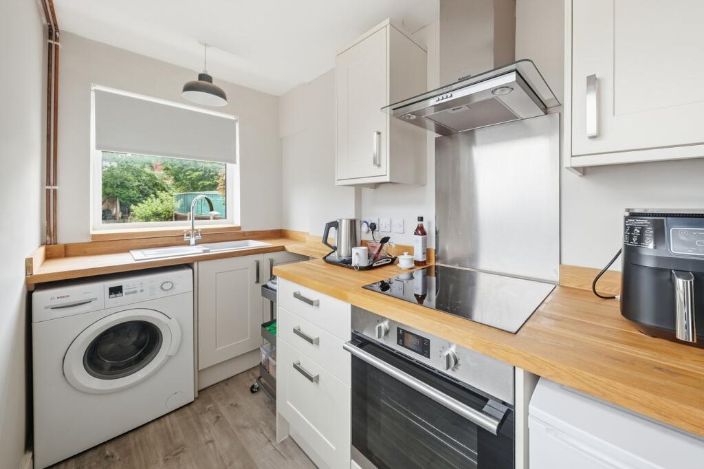 House in Worcester, Barbourne - More