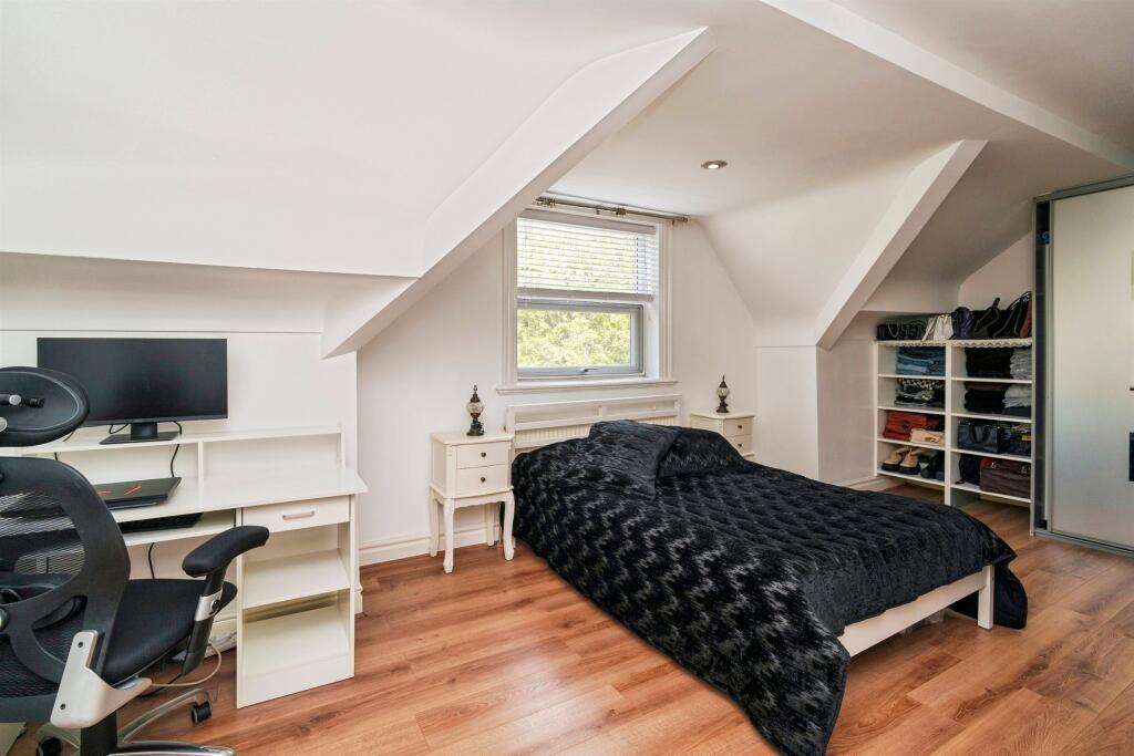 Apartment in Wallasey, New Brighton - More