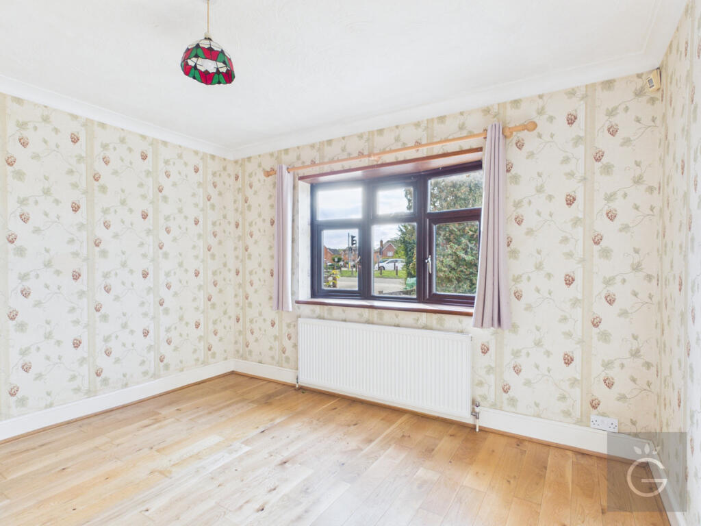 House in Three Mile Cross, Shinfield - View 3
