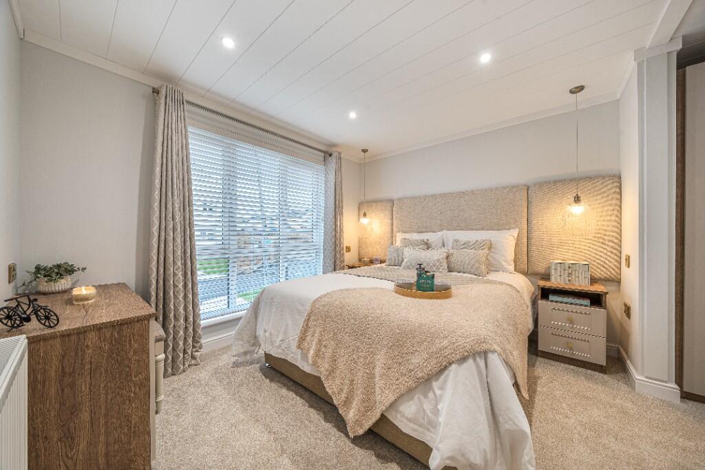 House in Canterbury - View 5