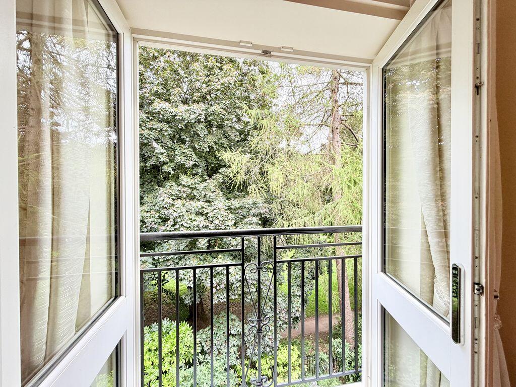 Apartment in Newport - View 4