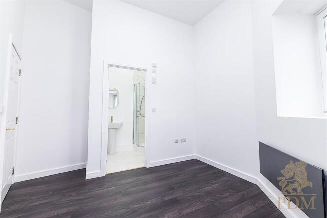 Bank Apartments Peveril St Nottingham NG7 4AH