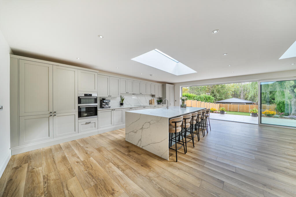 House in St Albans, St Stephen - More
