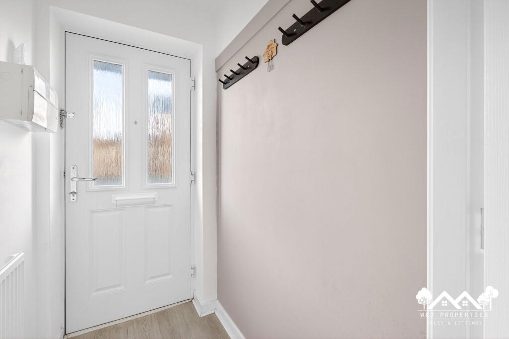 Bluebell Terrace, Darwen, BB3 3SR photo 2