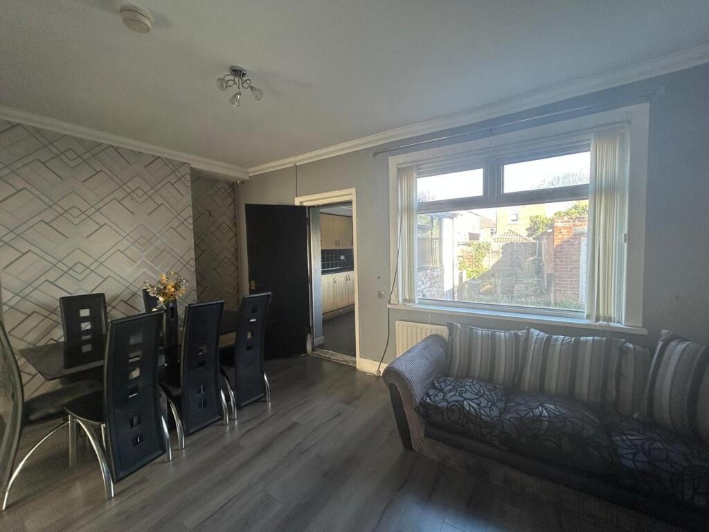 House in Stockton-on-Tees - More