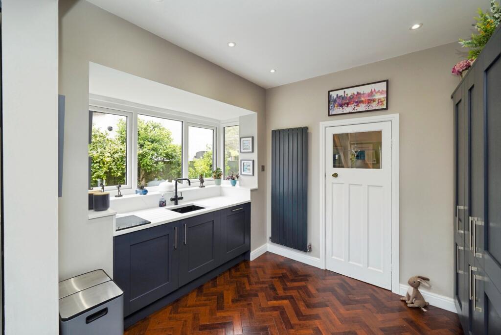 House in Sefton, Ainsdale - More