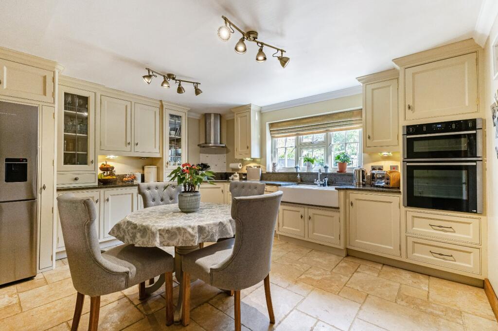House in South Kesteven, Pickworth - More