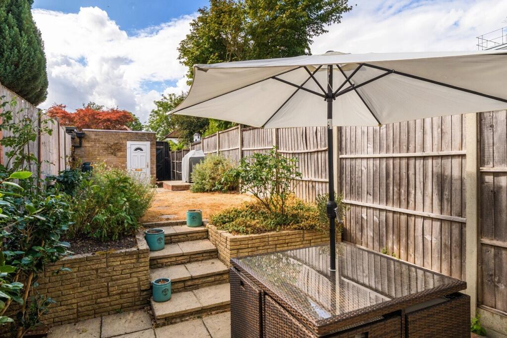 House in Bromley - View 5