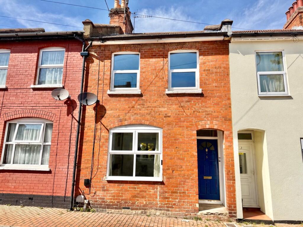 Main image of property: Lysons Road, Aldershot, Hampshire, GU11