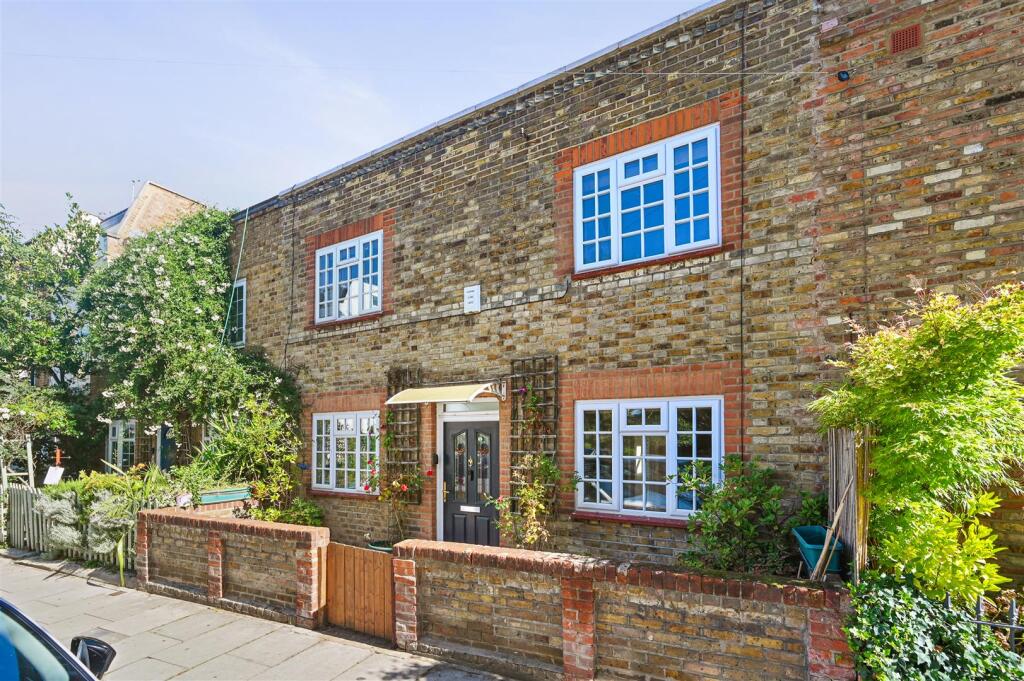 2-bed terraced on Melina Road,Shepherds Bush.London, £745,000