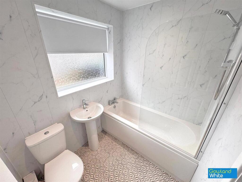 House in Egglescliffe, Stockton-on-Tees - More