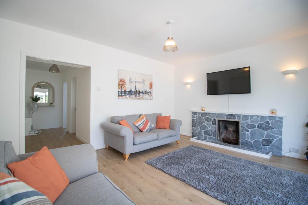 Townfield Lane, Mollington, Chester photo 3
