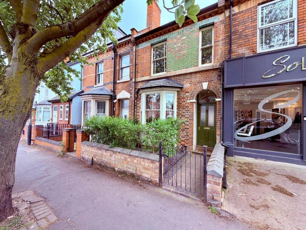 Main image of property: Emscote Road, Warwick