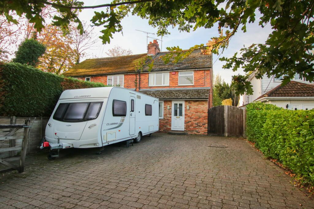 Main image of property: Reading Road, Winnersh, Wokingham, RG41