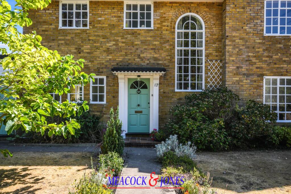 House in Brentwood, Essex - More