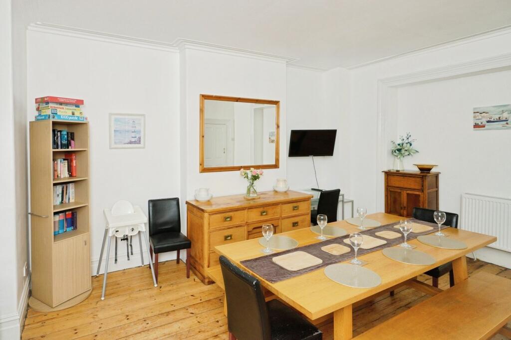 England Road South, Caernarfon, LL55 photo 4