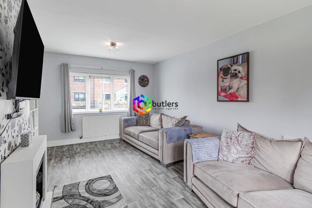 House in Sheffield, Charnock, Frecheville - More