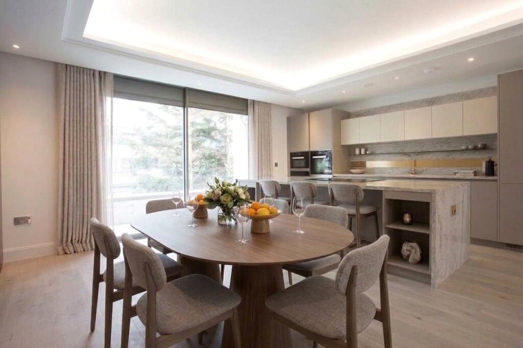 Apartment in London - View 2