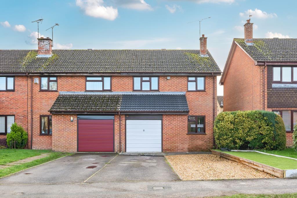 Main image of property: Tilehurst, Berkshire, RG31