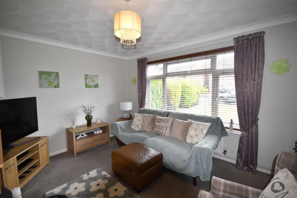 Garth Close, Hook photo 4