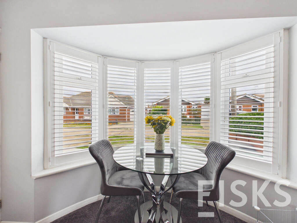 House in Castle Point, Canvey Island - View 3