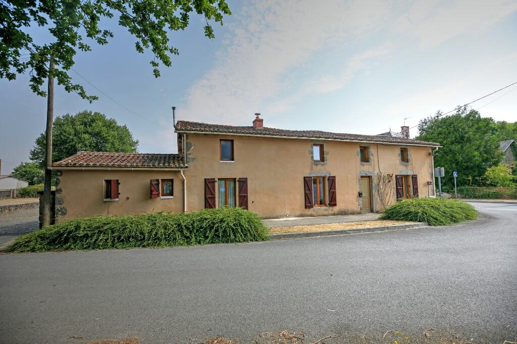 Main image of property: St-Martin-du-Fouilloux, Deux-Sèvres, Poitou-Charentes