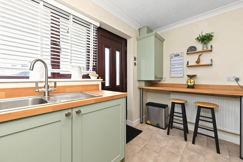 House in Stoke-on-Trent - View 5