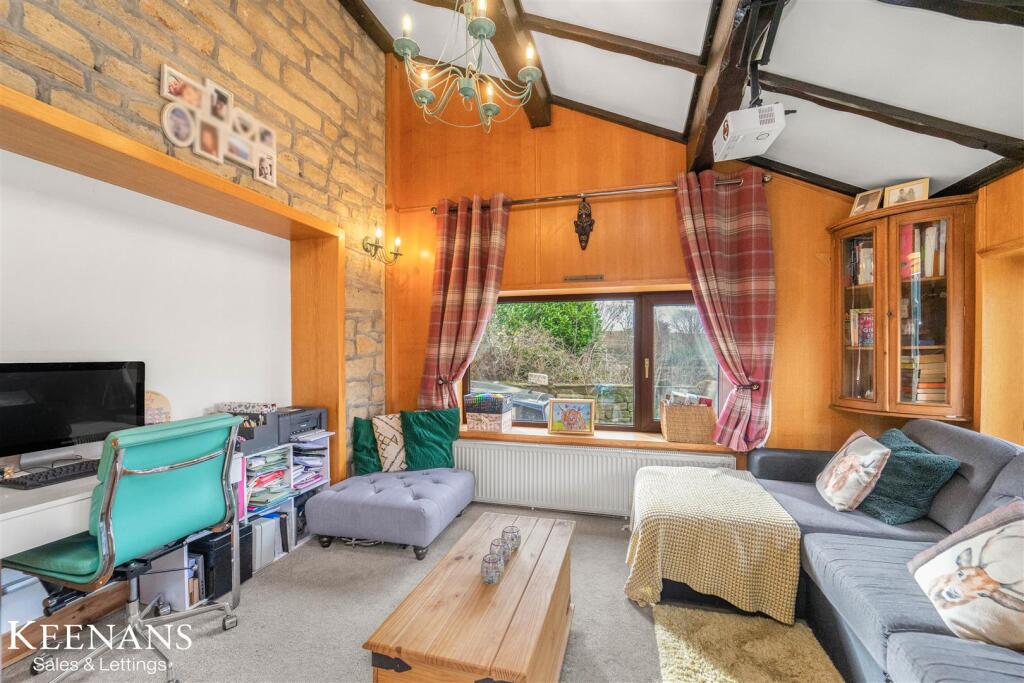 Additional image 23 of New Row, Winewall, Colne