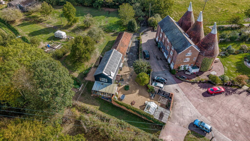 House in Tonbridge - View 2