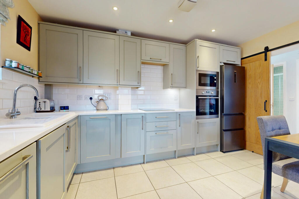 House in Tonbridge - View 4
