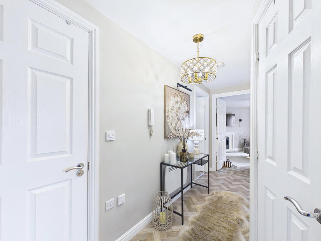 Apartment in Mansfield, Nottinghamshire - View 2