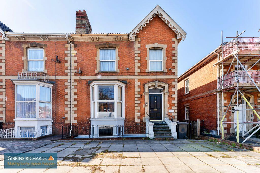 5-bed semi-detached on Taunton Road, Bridgwater, £325,000