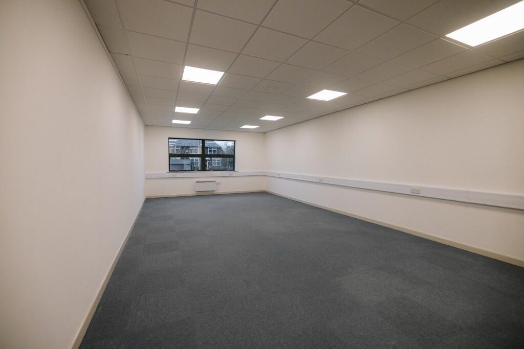 450 sq ft office