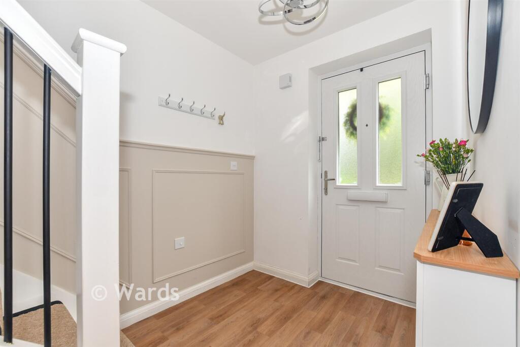 House in Tonbridge - More