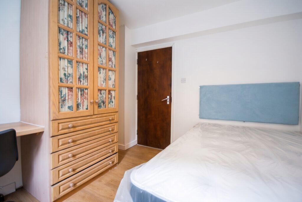 House in Birmingham, West Midlands - View 5